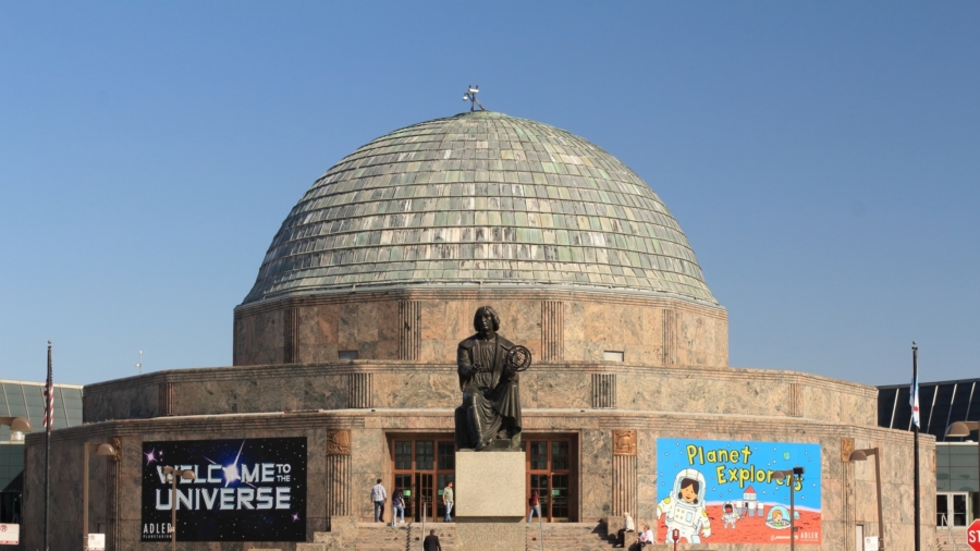 Chicago’s Planetarium to Delight Visitors Once Again