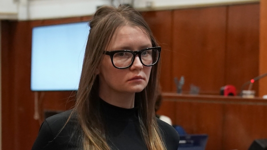 Fake Heiress Anna Sorokin Makes New Bid to Fight Deportation