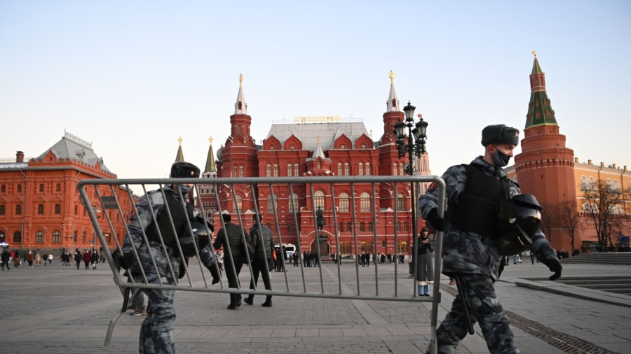 Experts Say More Russia Sanctions on Horizon