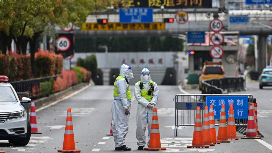 Locals Reveal Lacking Medical Care: Shanghai Lockdown