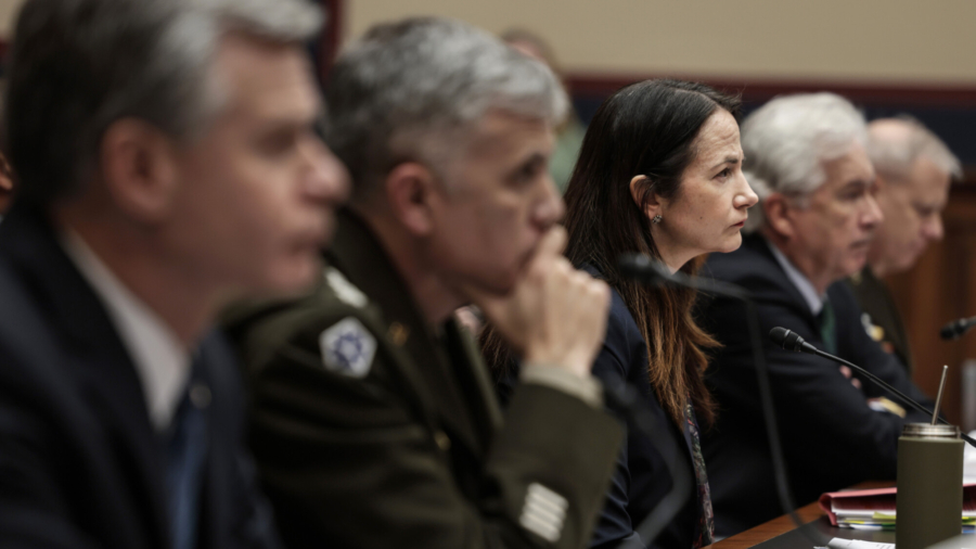US Intelligence Officials: Russia Underestimated Ukraine