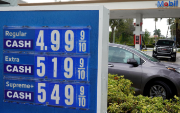 Illinois Pays 2nd Highest Gas Taxes in US