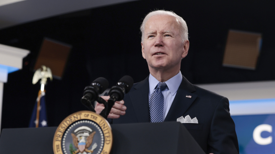Biden Gets 2nd Booster, Wants New COVID Funds