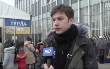 17-Year-Old Recounts 10 Days in Kyiv Bomb Shelter