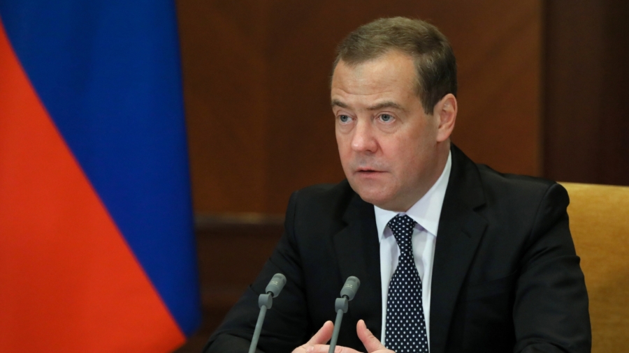 Russia May Use Nuclear Weapons in Conventional Arms Conflict, Medvedev Warns