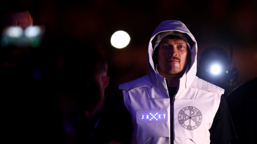 Boxing Champion Usyk Joins Defence of Kyiv