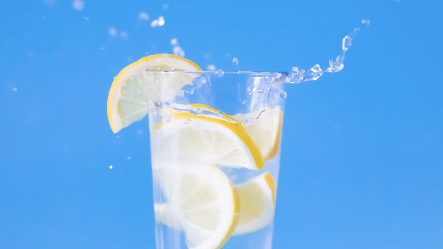 9 Reasons to Drink Lemon Water in the Morning