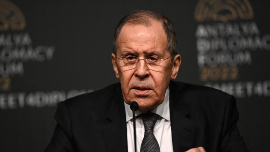 Talks Focus on Neutral Status for Ukraine