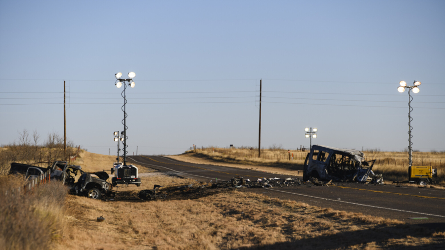 9 Dead in Crash Involving University of the Southwest Golf Teams