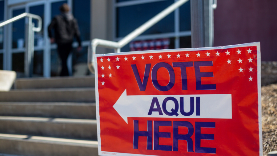 Hispanics Losing Faith in Democrats