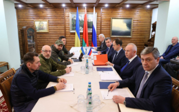 Ukraine, Russia Make Progress in Finding Common Ground in Ceasefire Talks