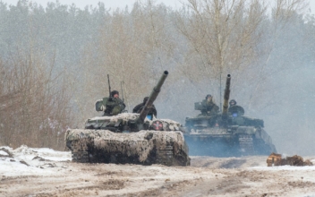 Ukraine Sees Signs of Another Neighbor Planning ‘Direct Invasion’