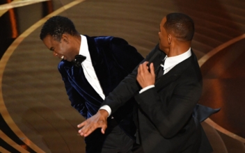 Will Smith Apologizes to Chris Rock After Slapping Him at Oscars