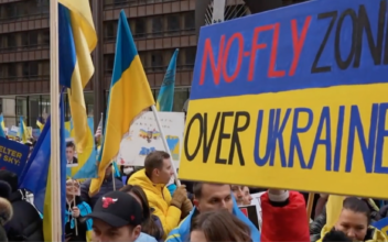 Chicagoans Demand No-Fly Zone Over Ukraine