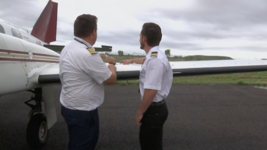 Australian Farmers Attend Pilot Flight School