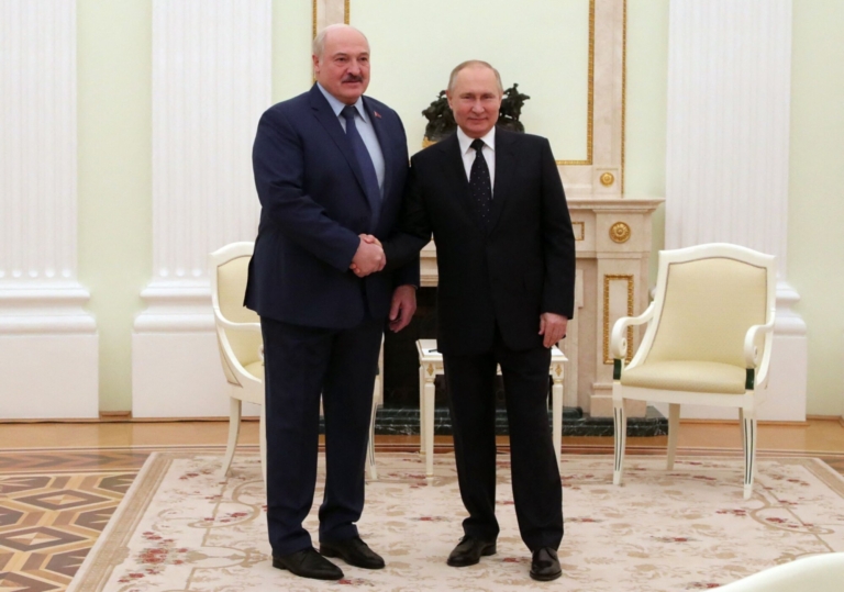 putin-and-lukashenko-meeting