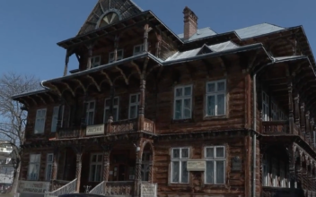 Ukrainian Resort Town Becomes Place of Refuge