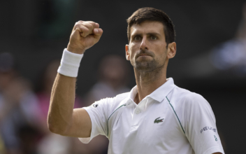 Djokovic Rallies Again, Advances to Finals