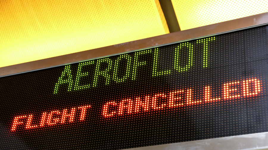 Thousands of Flights Canceled Amid Staffing, Weather Issues