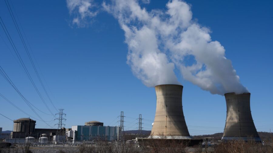 'New Bipartisan Era' for Nuclear Power: Analyst on First New Reactor in 7 Years