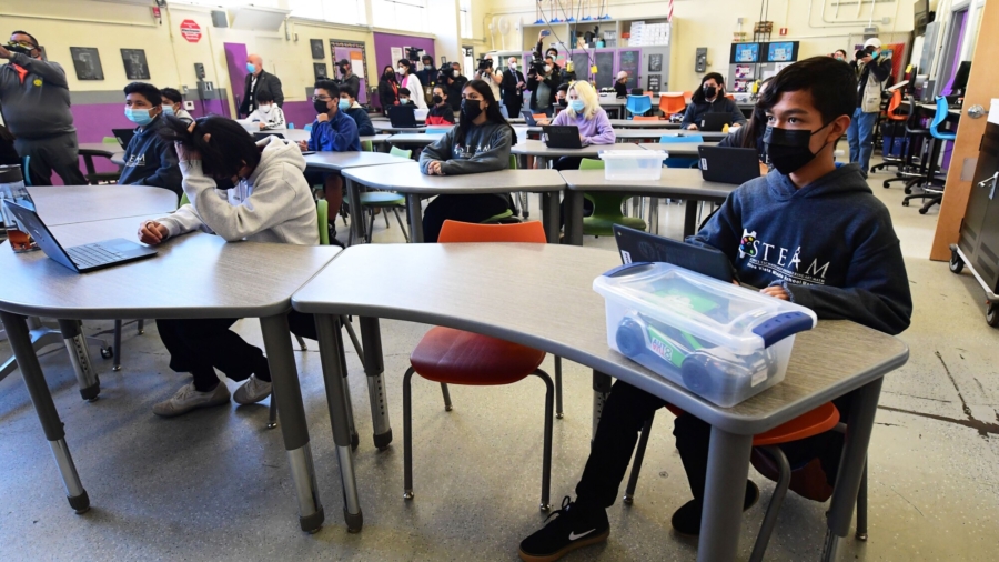 1,700 Teachers Hired Without Full Credentials