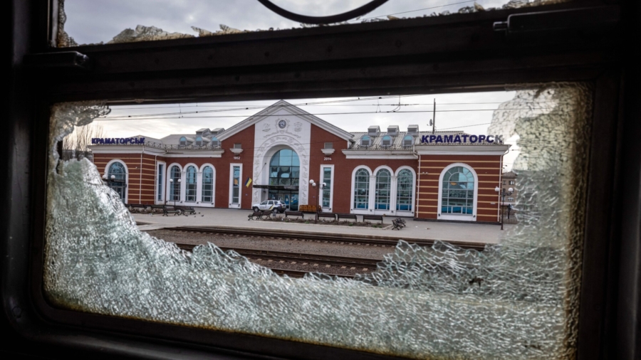 Kyiv Accuses Russia of Train Station Attack