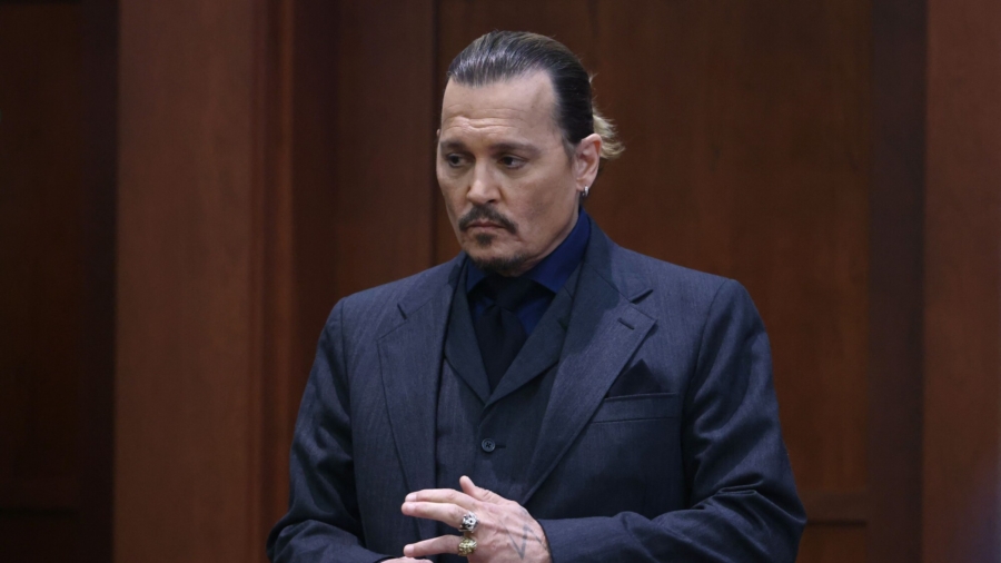 Amber Heard's Lawyer Questions Johnny Depp