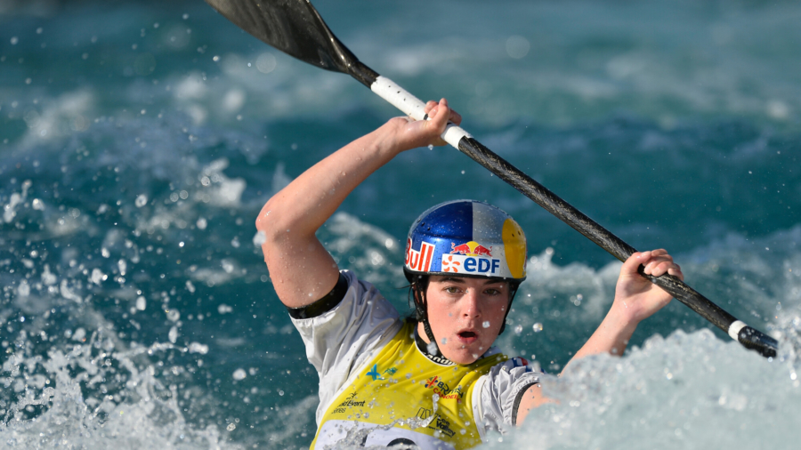 Extreme Kayaking Stunt in New Documentary