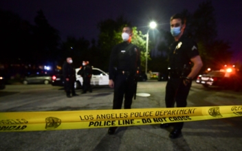 2 People Killed and 5 Wounded in Shooting Near Los Angeles