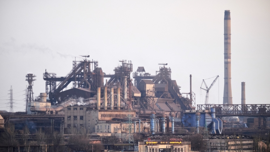 Soldiers at Azovstal Call for Evacuation