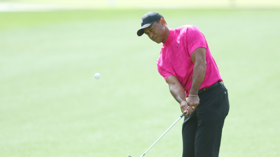 Tiger Woods Plays the Masters, Shoots 71