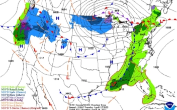 Major Blizzard Pummels US Northern Plains, Flights Canceled