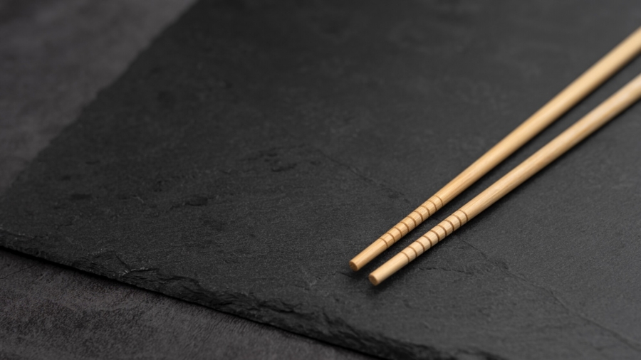 Japan Develops Taste-Enhancing Chopsticks