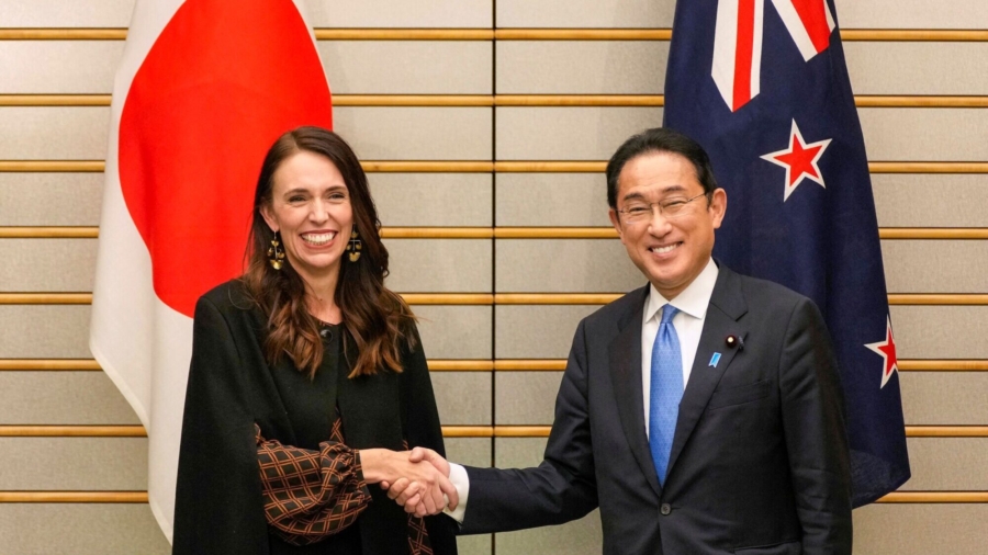 Japan, New Zealand Boost Defense Cooperation Amid ‘Unprecedented Challenges’