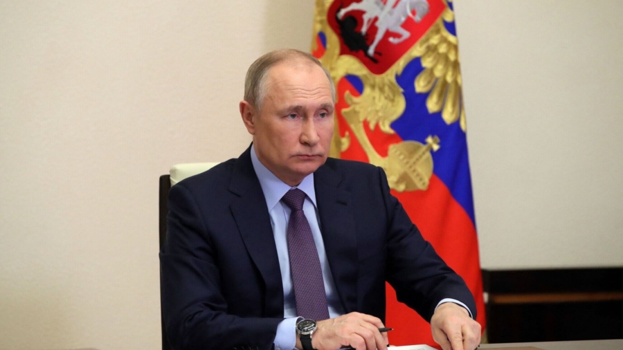 Putin Cancels Plans to Storm Mariupol Plant