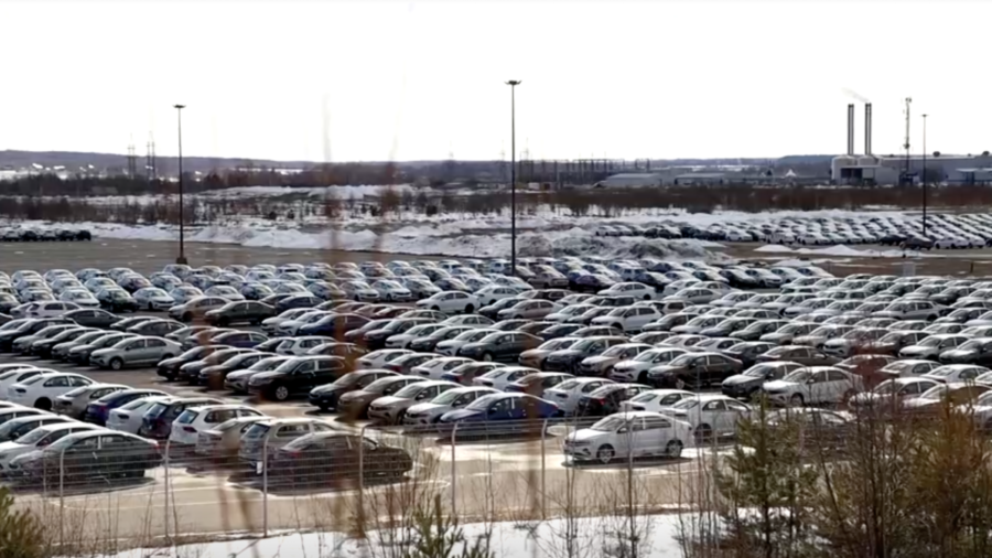 Russian Auto Boomtown Suffers From Sanctions