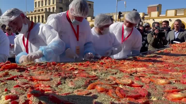 Argentina Cooks World's Largest Milanese Dish