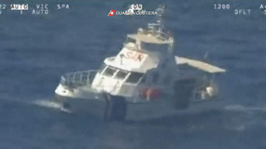 3 Die, 2 Missing After Tugboat Sinks Off Southern Italy