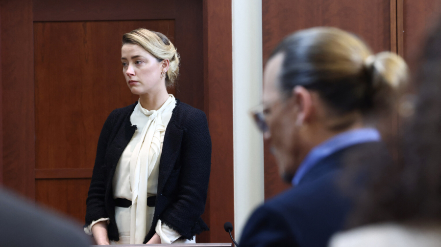 Amber Heard: Johnny Depp Hit Me Repeatedly
