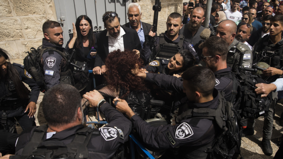 Clashes at Funeral of Al Jazeera Reporter