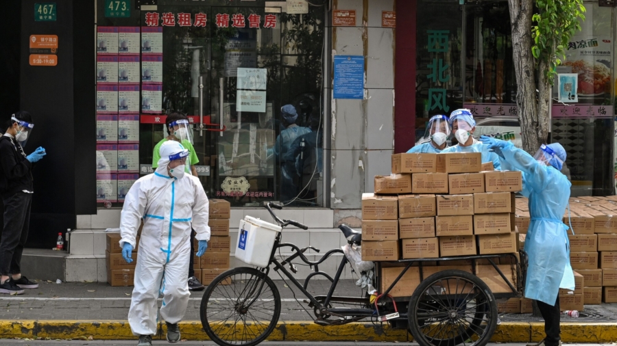 Half of Shanghai Still Locked Up as Lockdown Eases