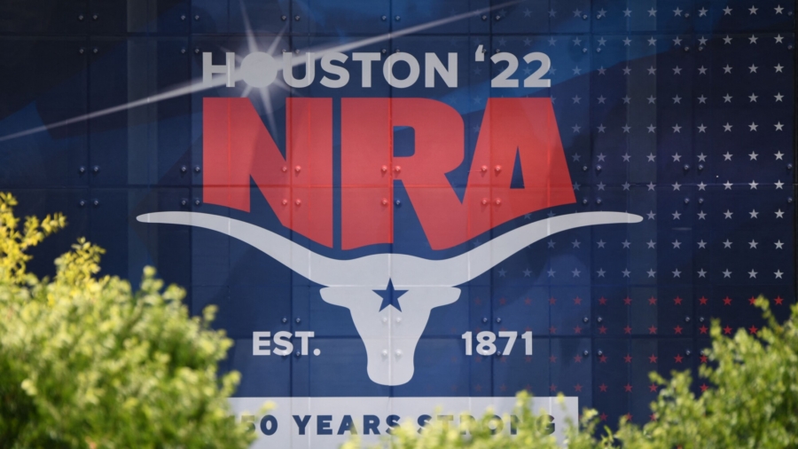 NRA Convention Continues Despite Protest