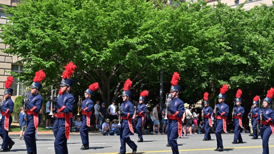 National Memorial Day Parade Returns