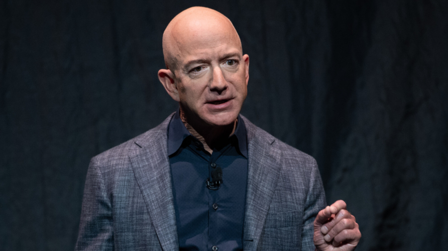 ‘Look, A Squirrel’: Jeff Bezos, White House Spar Over Inflation, Taxes