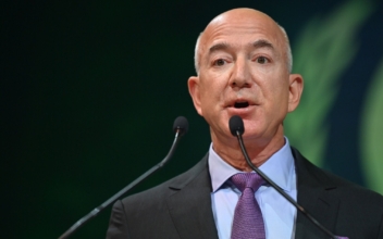 Jeff Bezos Criticizes Biden Administration on Inflation, ‘Misdirection’