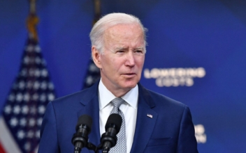 Biden Renews Pledge to Combat Inflation, Attacks Republican Plan