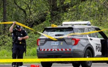 Toronto Police Kill Man Carrying Gun Near Schools