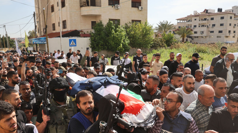 Analysis of Abu Akleh Funeral: Common Israeli Police Procedure to Order Flags Be Taken Down