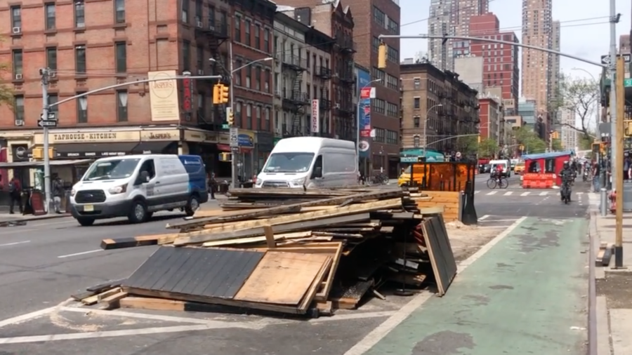 NYC Outdoor Dining Issues Amid Street Repair