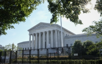 Lawmakers Back Free Speech Supreme Court Case